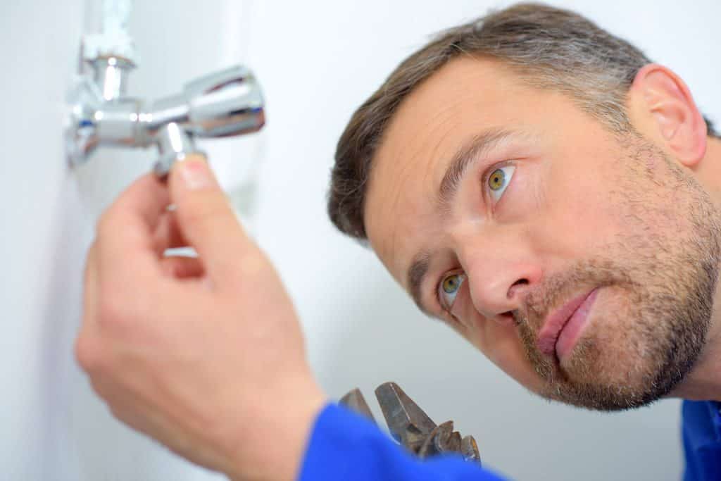 how to know it’s time to replace your plumbing