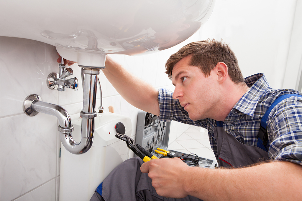 Important-Factors-to-Consider-When-Hiring-a-Professional-Plumber-in-San-Antonio,-TX